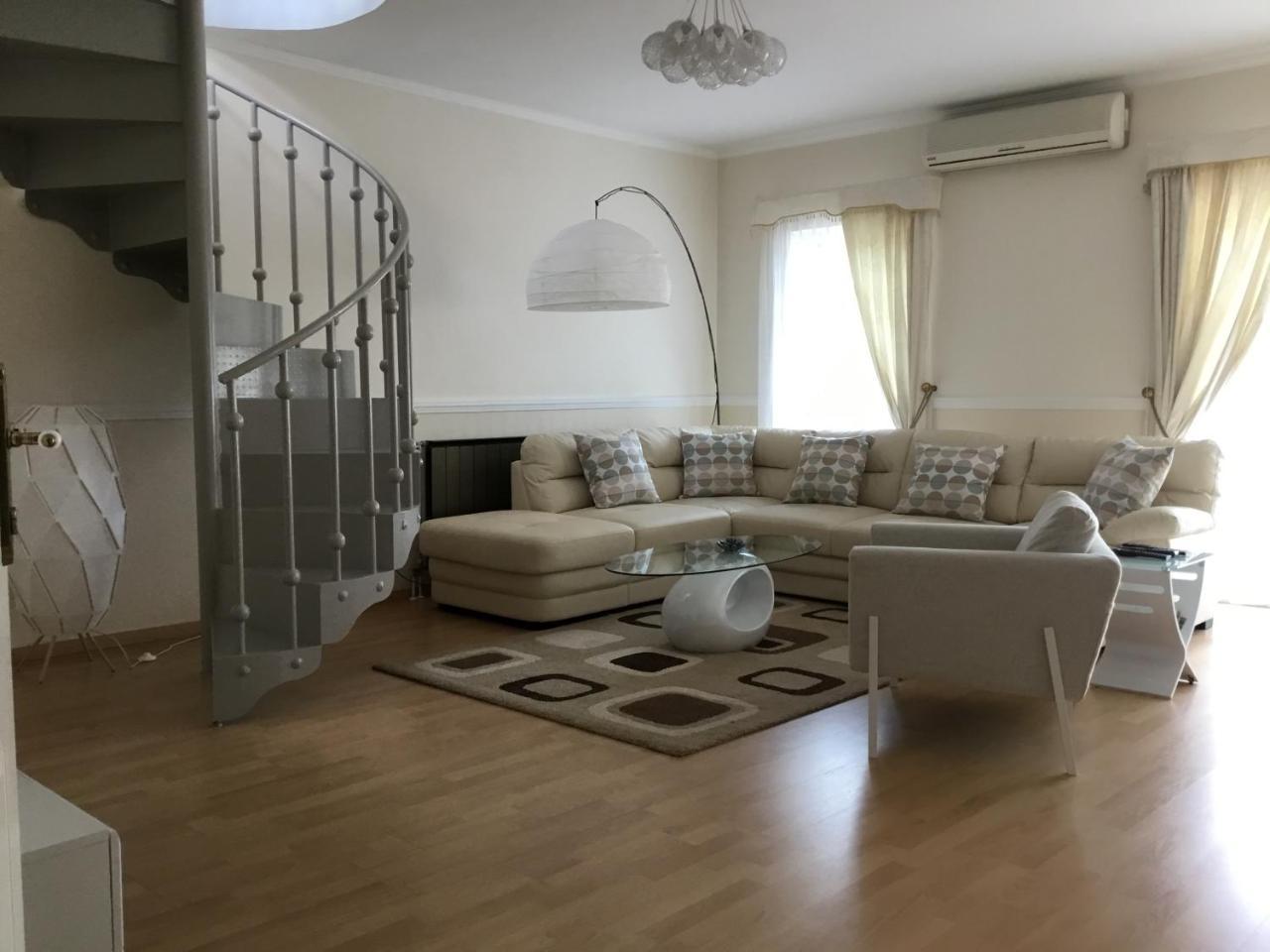 3 Bedroom Private Floor In Luxury Mansion Budapest Extérieur photo